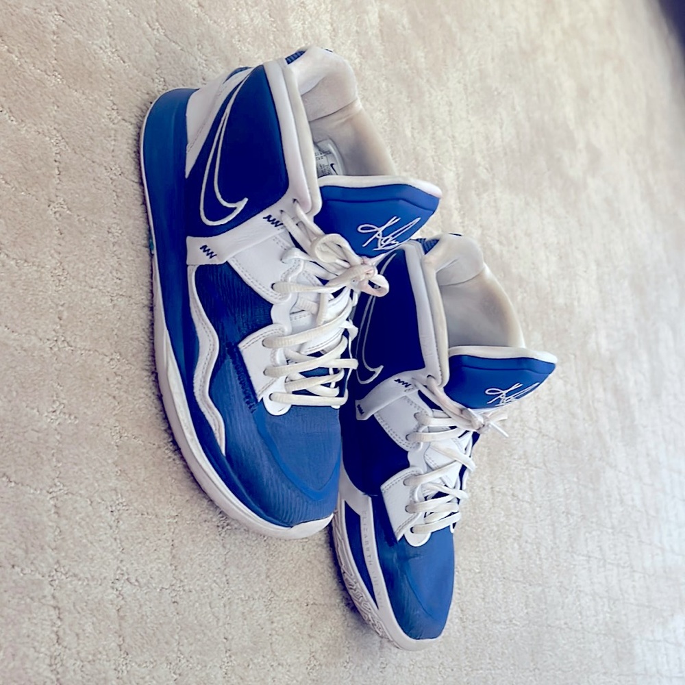 Nike Kyrie Basketball Shoes